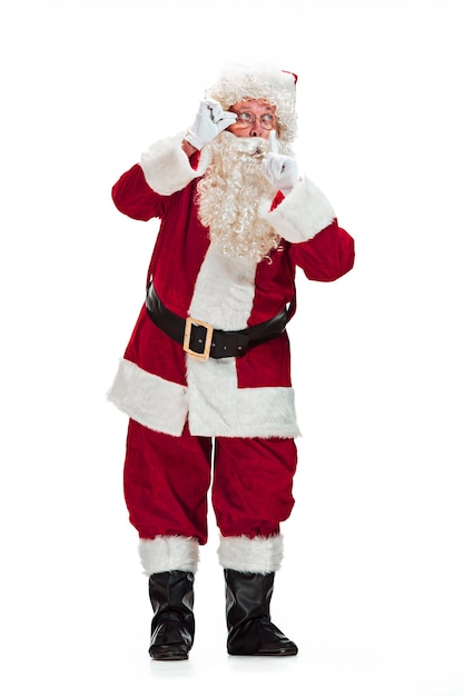 Free photo portrait of man in santa claus costume