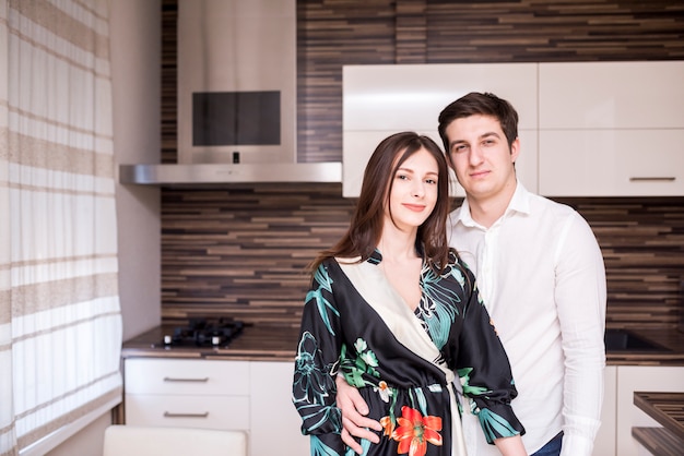 Free photo portrait of modern couple at home