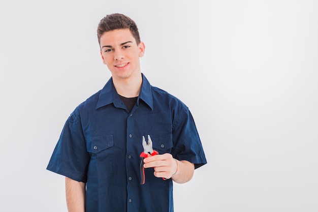 Free photo portrait of plumber