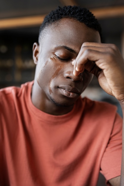 Free photo portrait of sensitive man