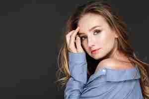 Free photo portrait of sensual pretty young woman in striped shirt