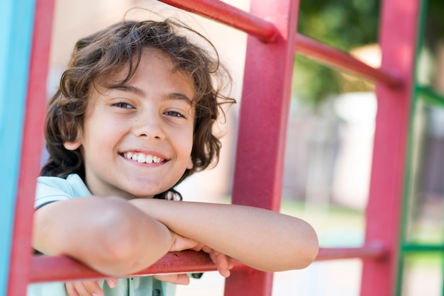 Free photo portrait smiley boy