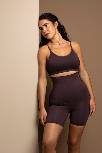 Free photo portrait of woman dressed in shapewear