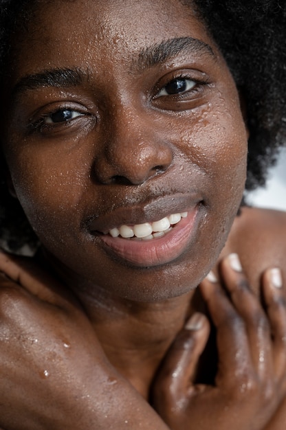 Портрет женщины с увлажненной кожей