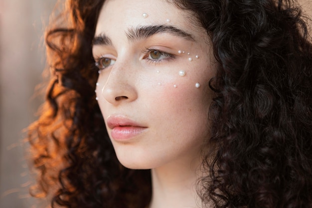 Portrait woman with pearls make up