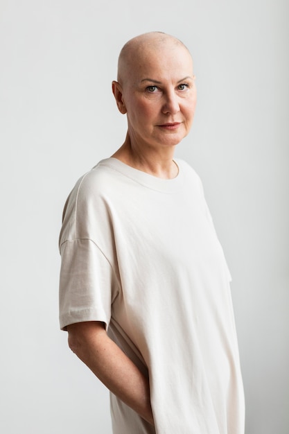 Free photo portrait of woman with skin cancer