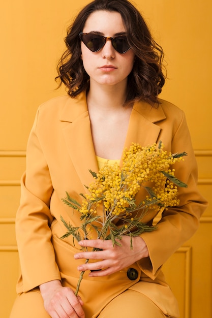 Portrait woman with sunglasses