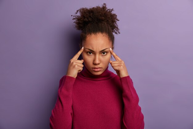 Portrait of young and beautiful woman gesticulating