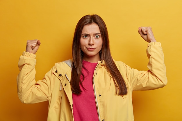 Portrait of young and beautiful woman gesticulating