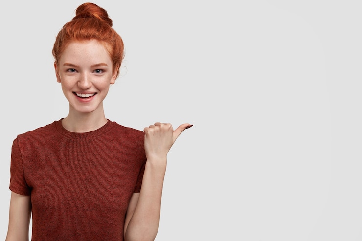 Free Photo portrait of young ginger woman