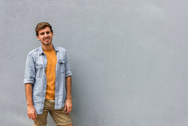 Portrait young man with copy-space