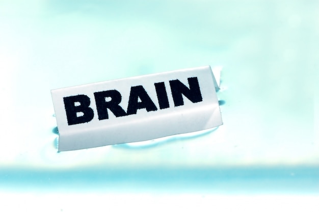 Poster that says "brain"