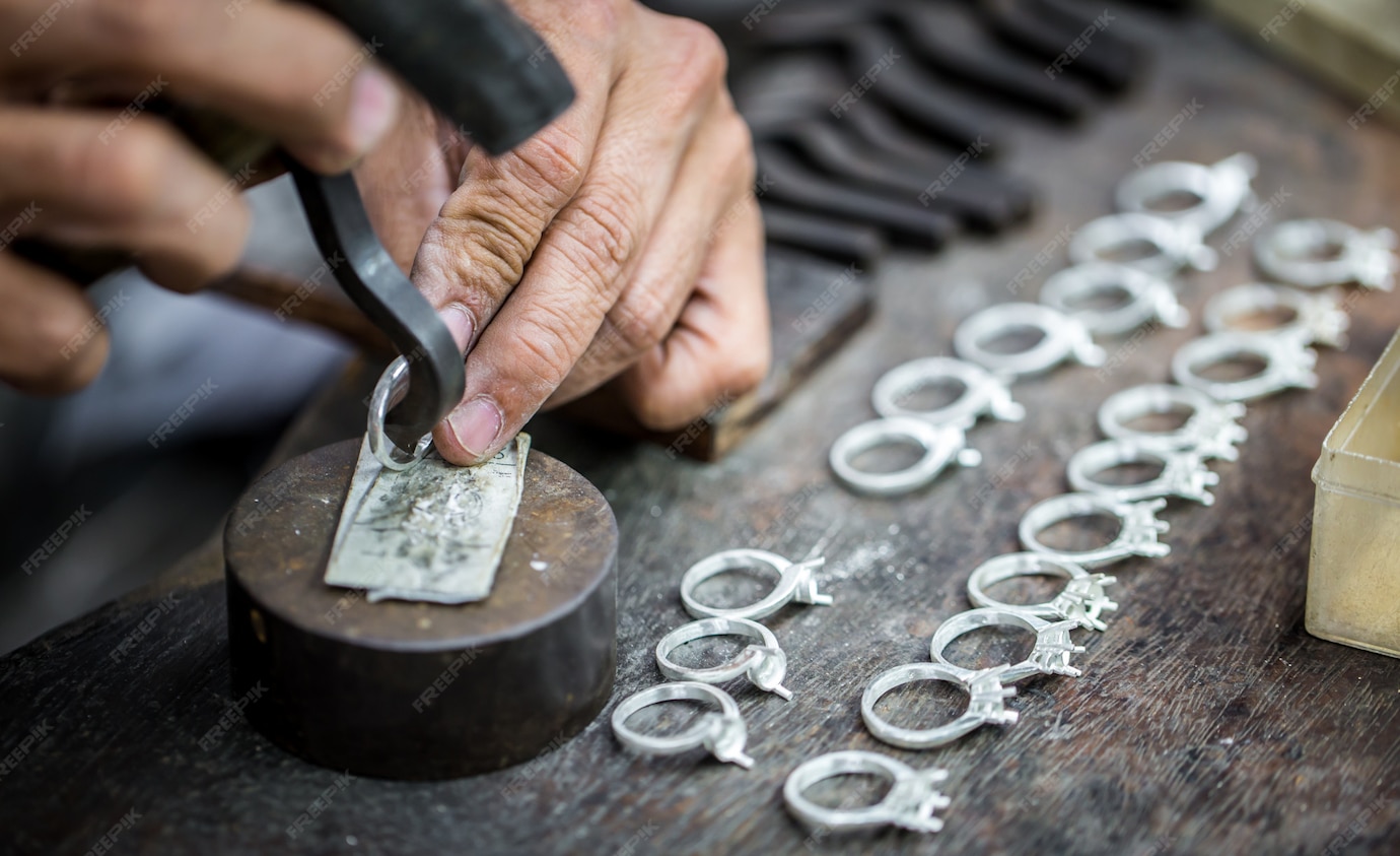 A Complete Guide to the Different Types of Eternity Bands » Finer Custom Jewelry