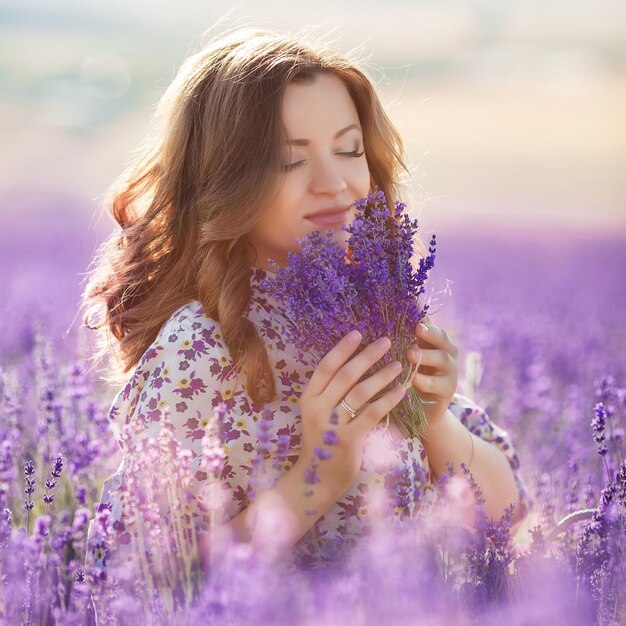 pregnant woman portrait outdoor in field