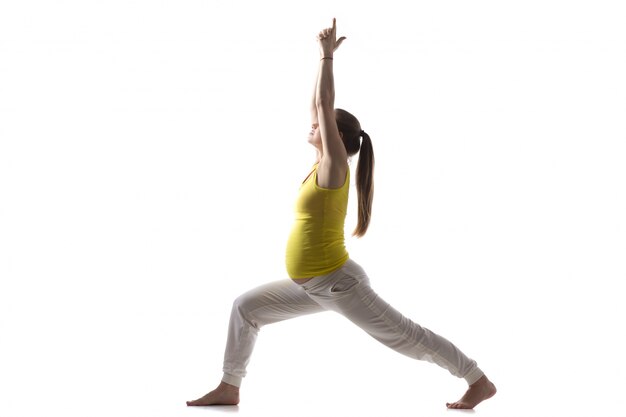 Пренатальная йога, Вирабхадрасана 1