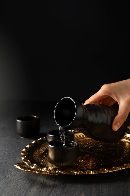사케 일본 음료 를 준비 하는 것