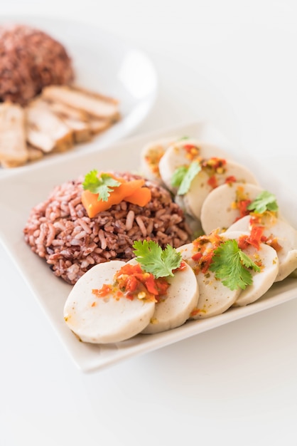 preserved pork sausage and spicy sauce with berry rice