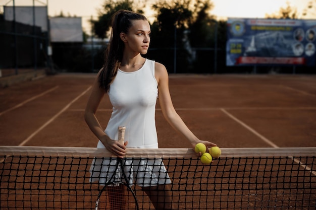 Tennis femminile grazioso