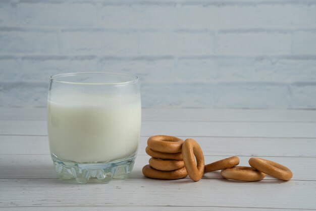 Pretzel crackers and a glass of milk