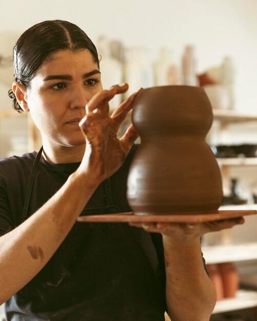 Professional artisan job at the workshop