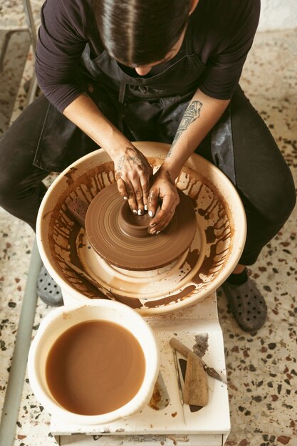 professional artisan job at the workshop