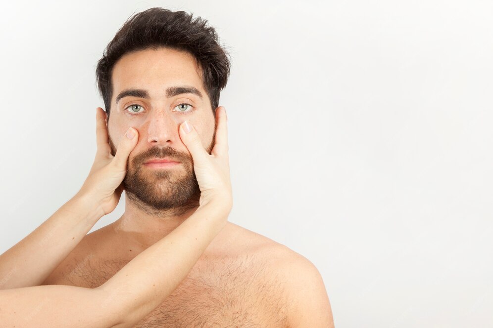 Free Photo Professional face massage