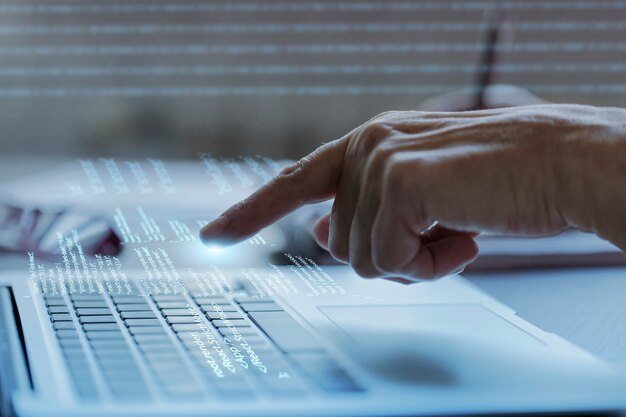 コンピューターでコードを扱う人のプログラミングの背景