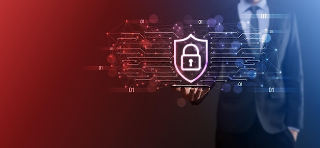 保護ネットワークセキュリティコンピュータと安全なデータの概念、盾を保持しているビジネスマンはアイコンを保護します。ロックシンボル、セキュリティ、サイバーセキュリティ、危険からの保護に関する概念 Premium写真