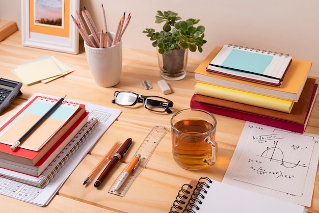 Foto gratuita concetto di preparazione all'esame pubblico