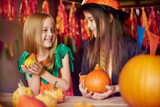 ハロウィーンの伝統の象徴としてのカボチャ