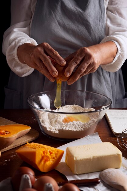 Pumpkin pie making arrangement