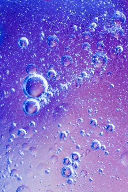 Фиолетовый абстрактный фон с пузырьками