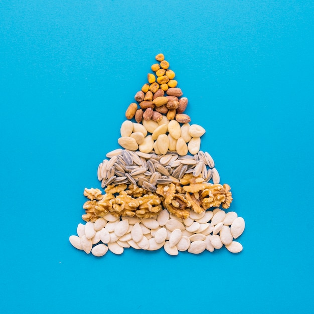 Free photo pyramid of nuts