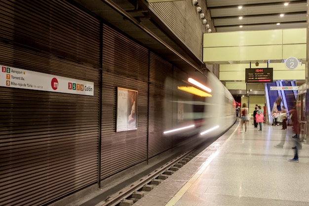 rail station valencia underground metro