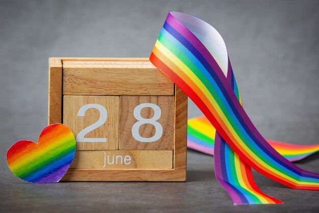 Осведомленность о радужной ленте для концепции гордости ЛГБТ-сообщества