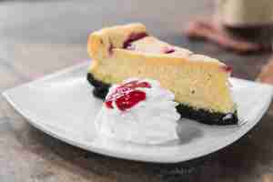 Foto gratuita cheesecake al lampone