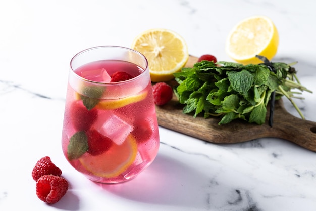 Raspberry lemonade drink