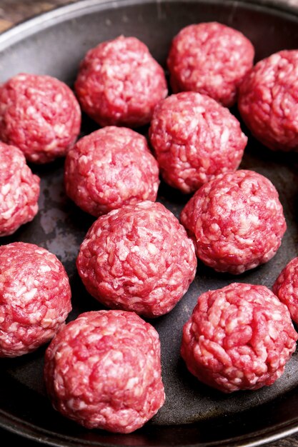 Raw meatballs