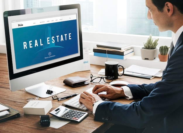 Free photo real estate property purchase concept