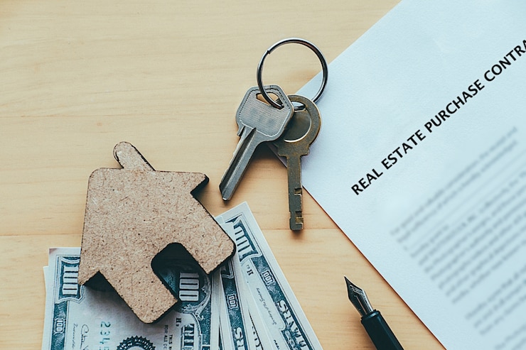 Free Photo real estate purchase concept idea.