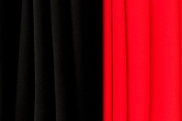 Красный и черный фон с занавесками