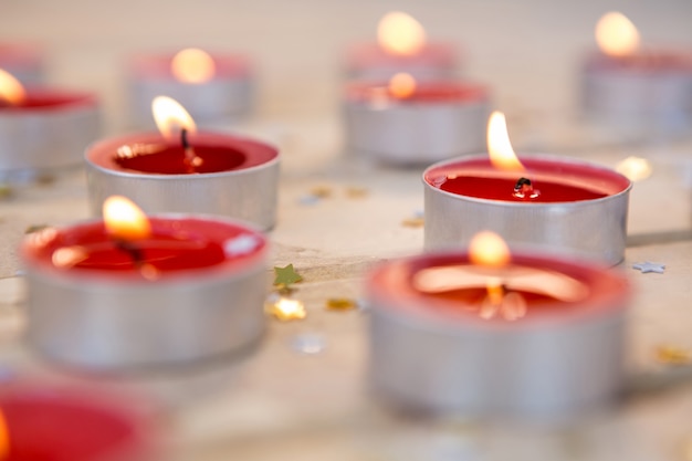 Free photo red candles lit