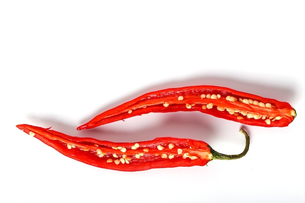 Free photo red chili pepper cut in half