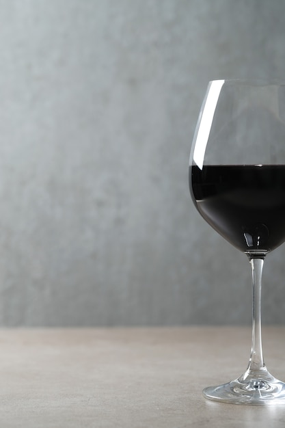 Free photo red wine in glass