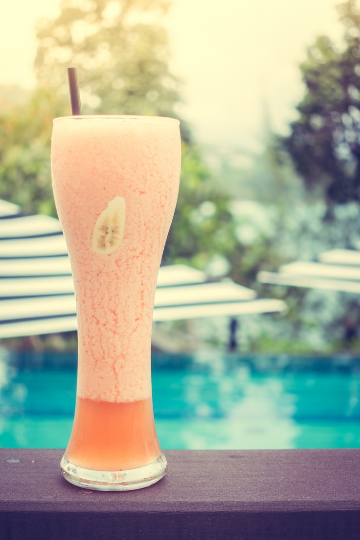 Free Photo refreshment drink cocktail red decoration