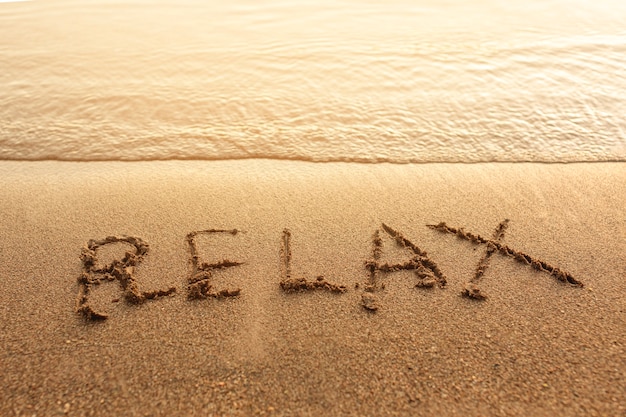 Relax написано на песке