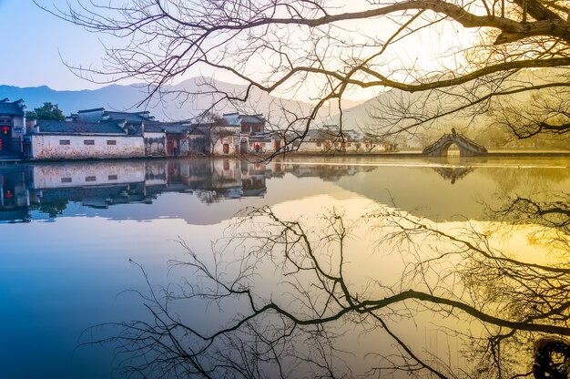 住宅中国の風景オリエンタルな平和な文化