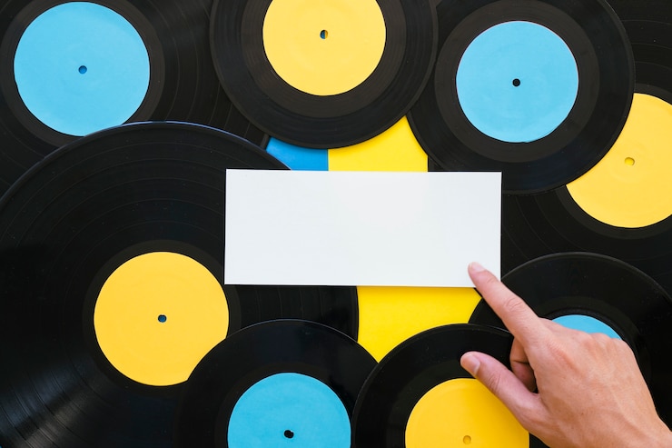 Free Photo retro music concept with banner