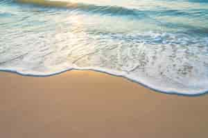 Бесплатное фото Пульсация на песчаном пляже
