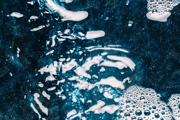 無料写真 水中の波紋と泡